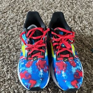 Brooks Women’s Size 9 Tie-Dye